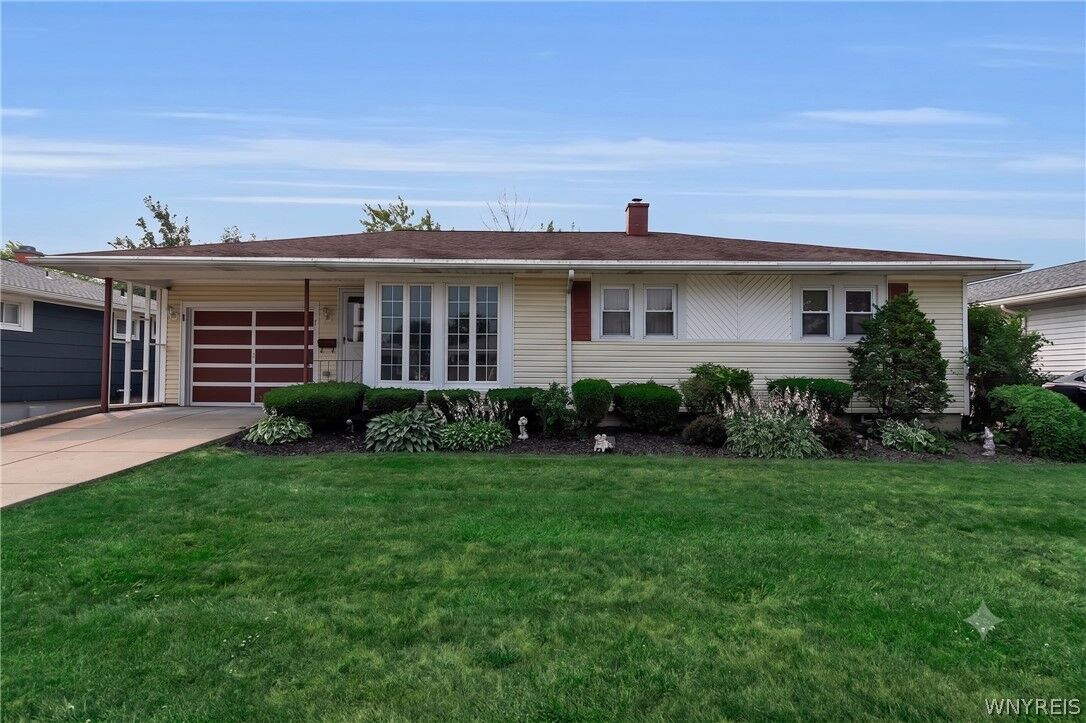 Property Photo:  113 Idlewood Drive  NY 14150 