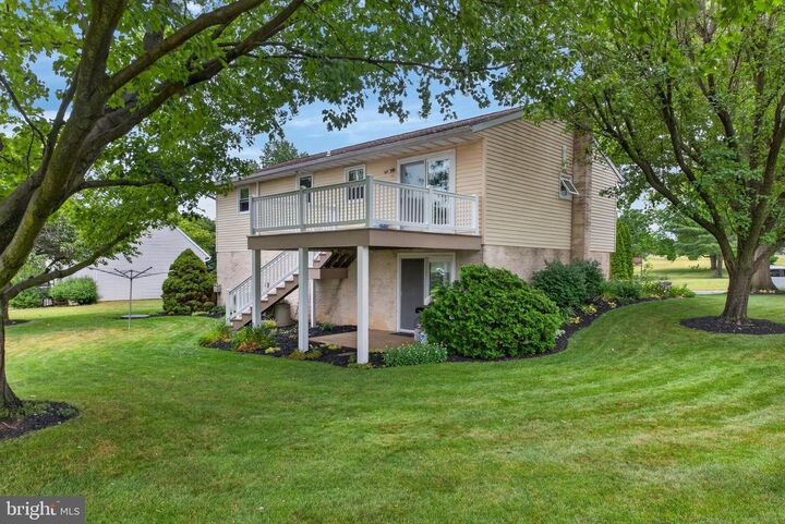 Property Photo: 139 Brian Drive PA 17522
