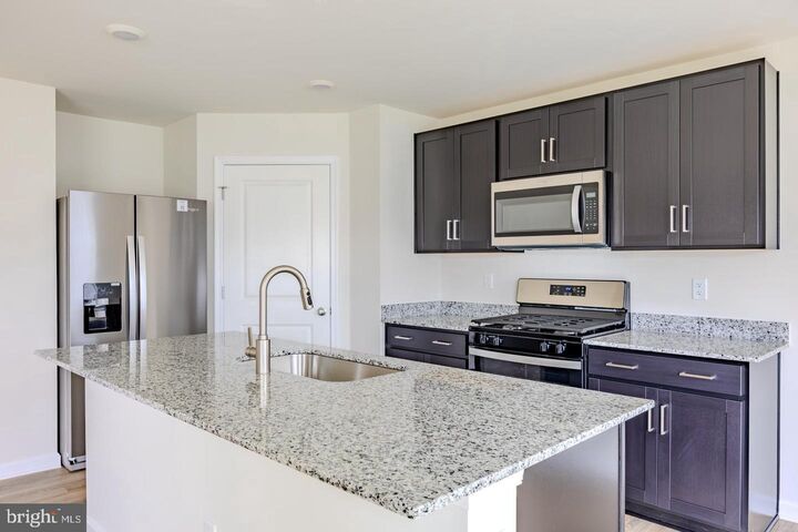 Property Photo:  110 Charing Cross Drive  VA 22655 