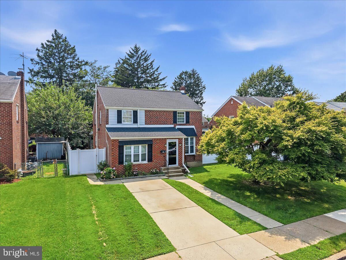 Property Photo: 914 Longshore Avenue PA 19111