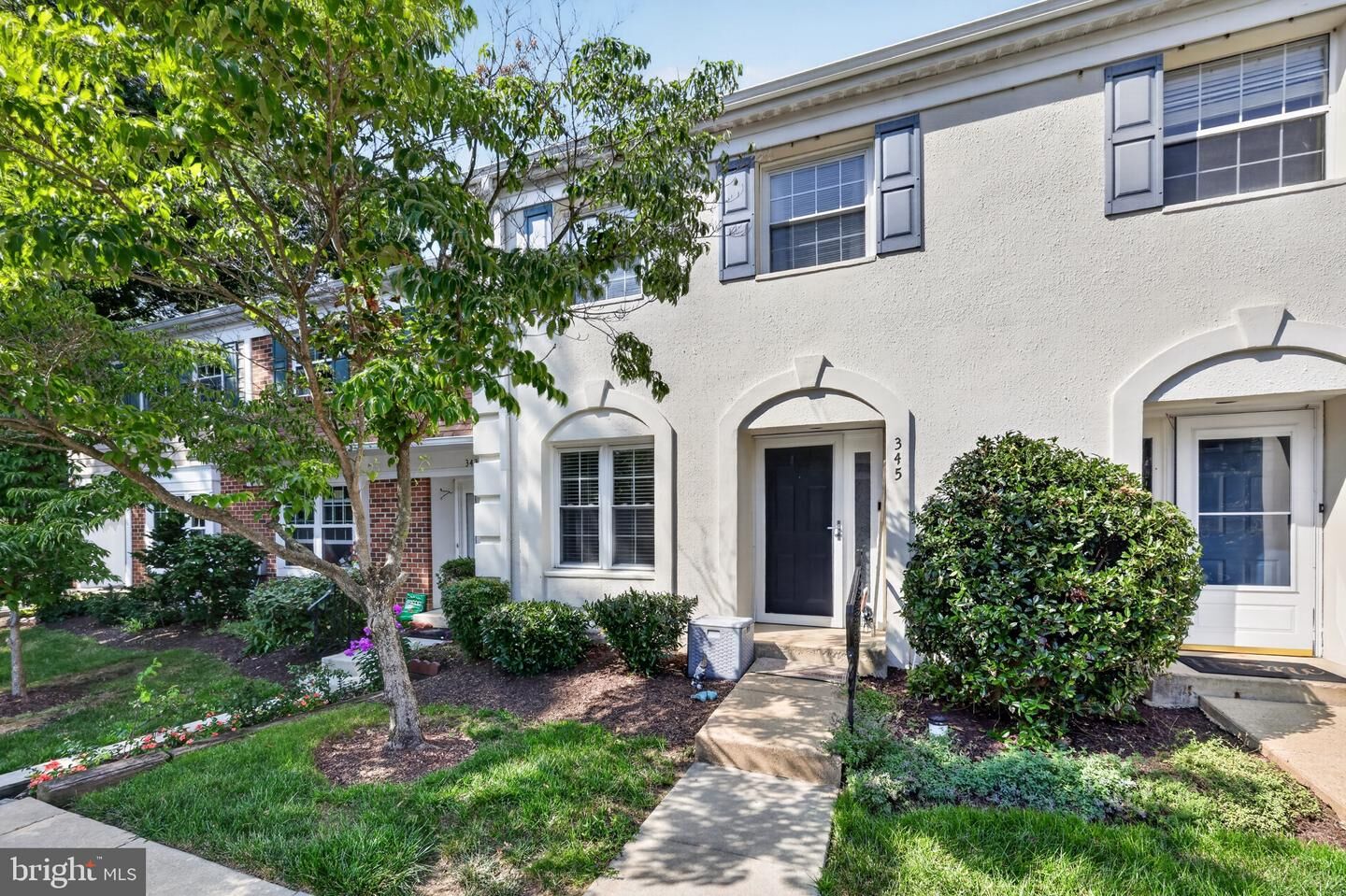 Property Photo:  345 Saybrook Lane 152  PA 19086 