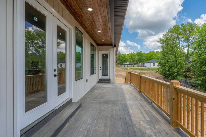 Property Photo:  222 Cromwell Court  AR 71901 