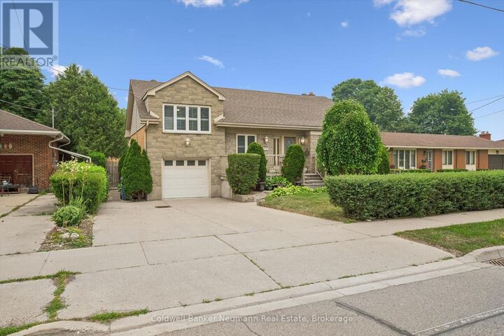 Property Photo:  195 Victoria Road North  ON N1E 5H6 