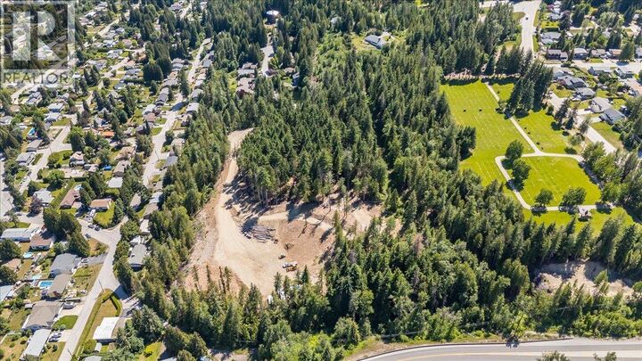Property Photo:  1110 23rd Street  BC V1N 3A6 