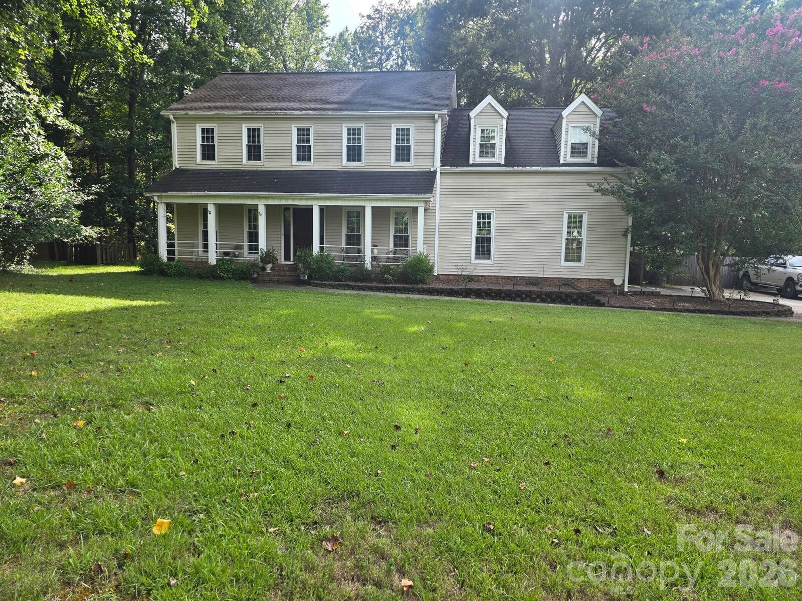 Property Photo: 115 Valley Glen Drive NC 28173