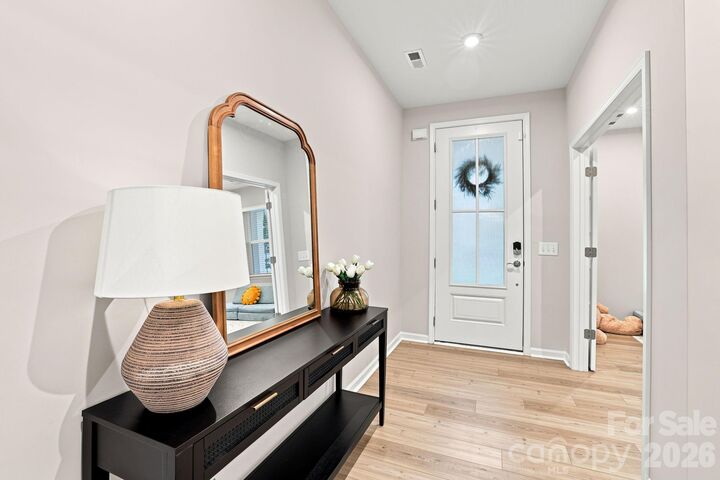 Property Photo: 8226 Franklin Trail Street NC 28227