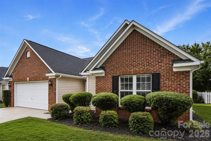 Property Photo:  325 Dutchmans Meadow Drive  NC 28120 