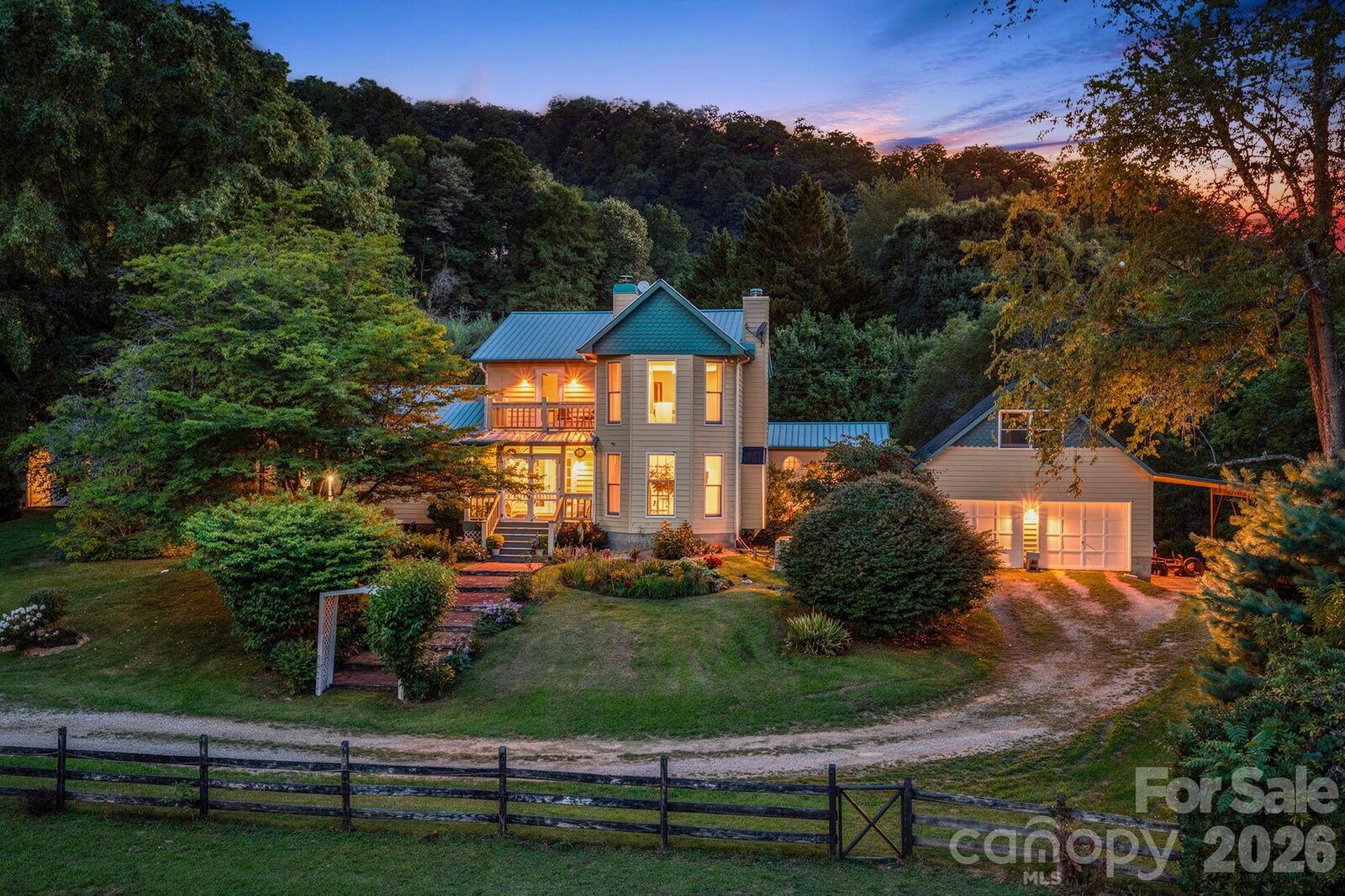 Property Photo: 200 Black Hawk Trail NC 28785