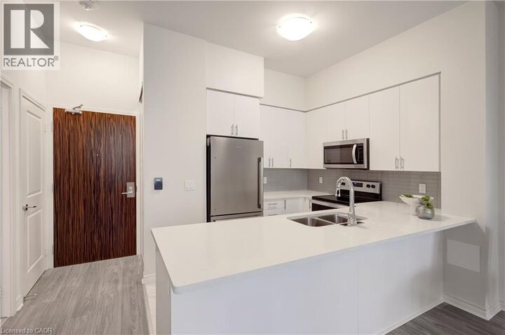 Property Photo: 349 Rathburn Road West 107 ON L5B 0G9