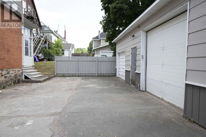 Property Photo: 172 Spring St ON P6A 3A5