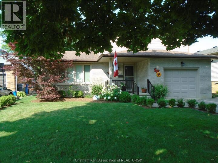 Property Photo: 31 Monarch Drive ON N7L 5G6