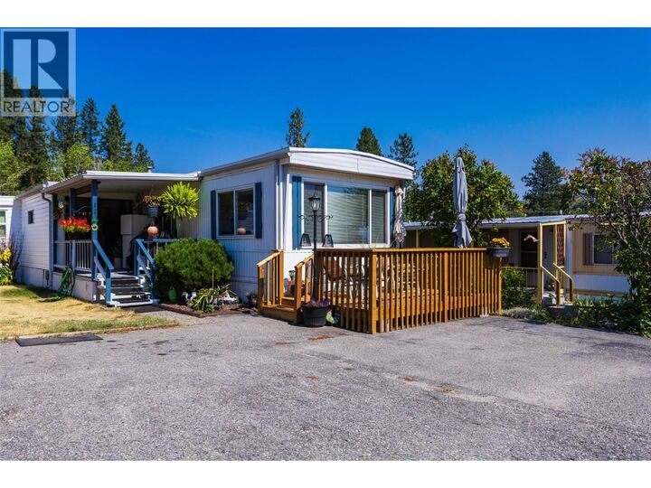 6711 97 Highway 13 — photo 1