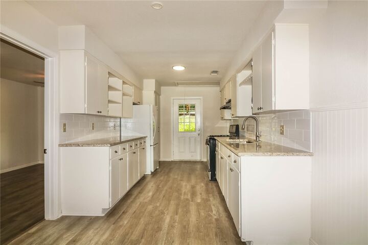 Property Photo: 1502 Austin Street TX 78374