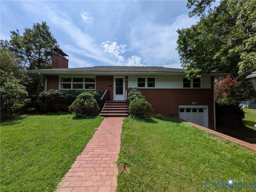 Property Photo:  1209 Ashland Circle  VA 24523 