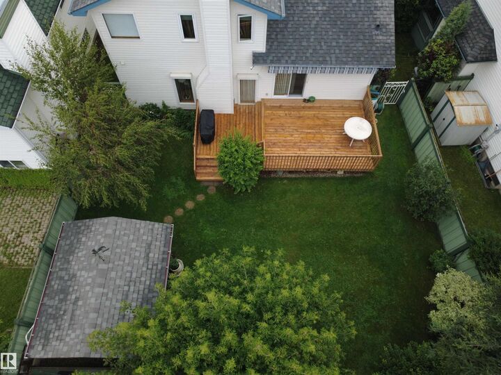 Property Photo: 1147 Potter Greens Drive NW AB T5T 5Y4