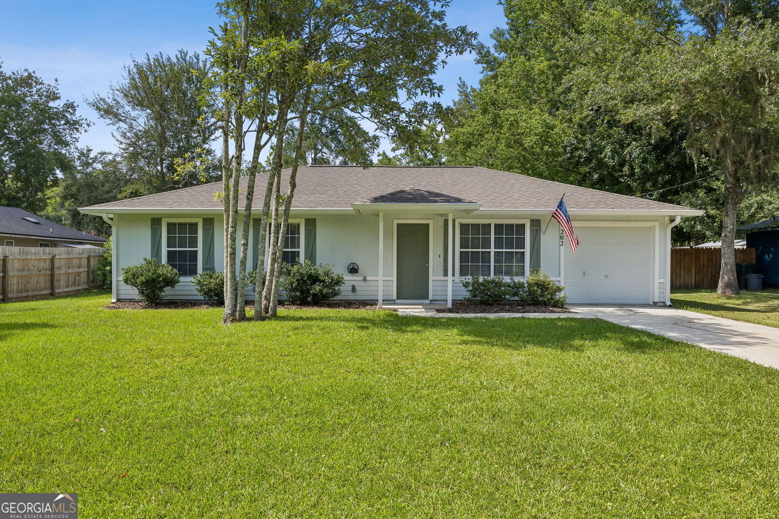 Property Photo:  202 Royal Avenue  GA 31548 