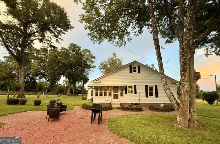 Property Photo: 1693 Burtons Ferry Highway GA 30467