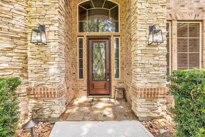 Property Photo: 27434 Whispering Maple Way TX 77386