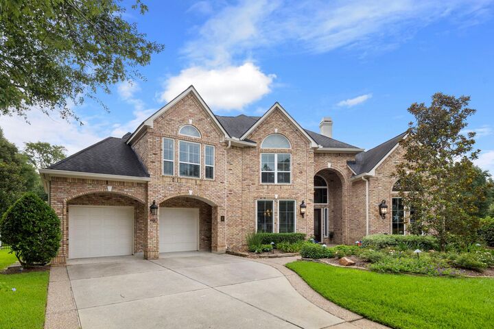 Property Photo:  2 Snow Pond Place  TX 77382 