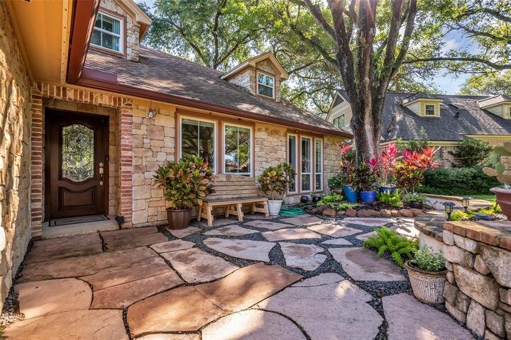 Property Photo:  11226 Ivyridge Road  TX 77043 