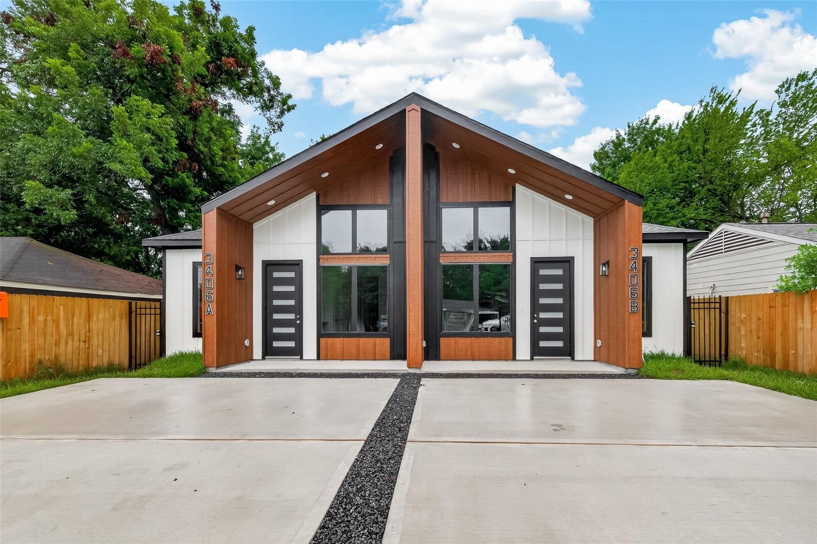 Property Photo: 3406 Lydia Street TX 77021