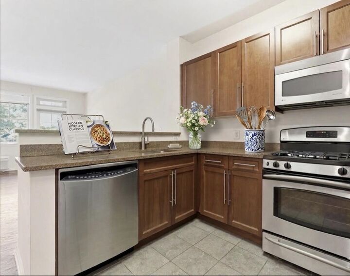 Property Photo: 4 Constellation Pl 106 NJ 07305