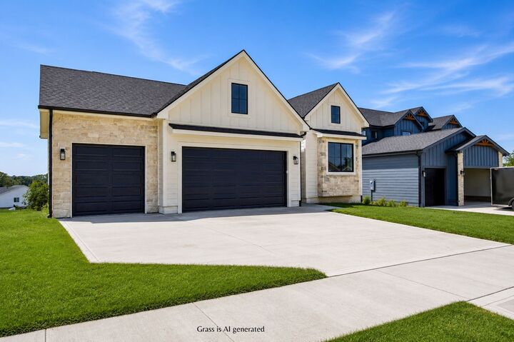 Property Photo: 2605 Ponte Place IA 50003