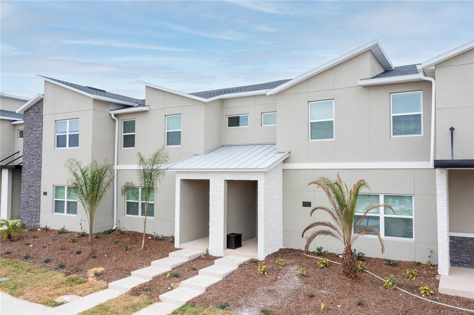 Property Photo: 952 Leader Street FL 33896
