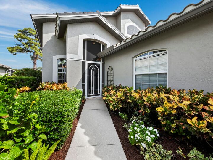 Property Photo: 8737 Pebble Creek Lane FL 34238