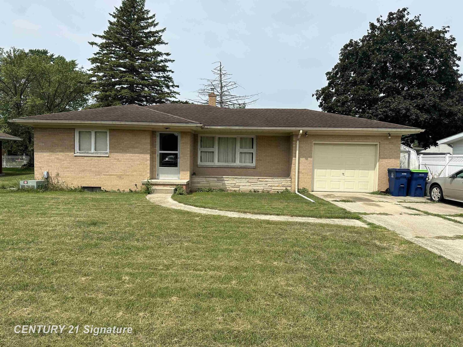 Property Photo: 2587 Kuhlman Drive MI 48603