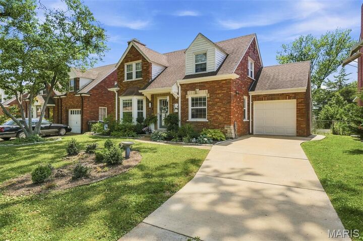 Property Photo:  4905 McCausland Avenue  MO 63109 