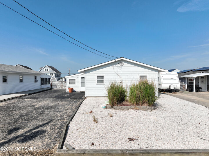 Property Photo: 14 S Los Angeles Drive NJ 08087