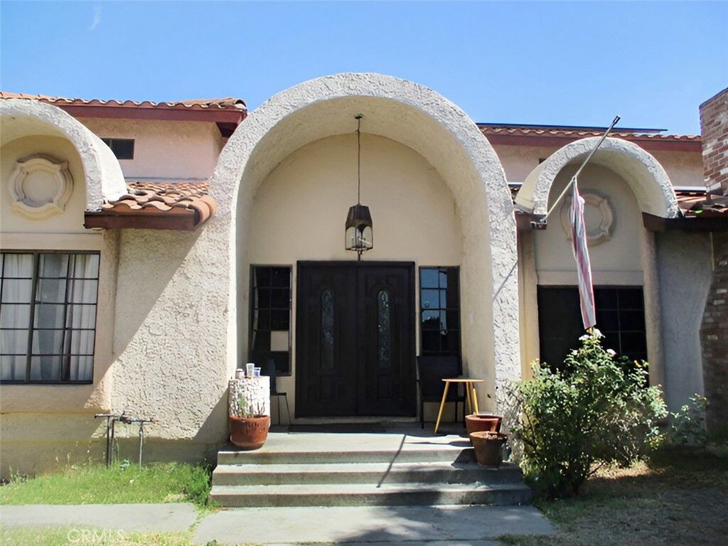 Property Photo:  16815 Parthenia  CA 91343 