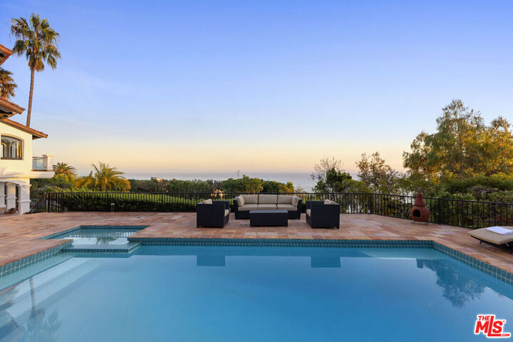 Property Photo: 3909 Villa Costera CA 90265