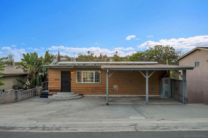 Property Photo:  2002 Noble Street  CA 91945 
