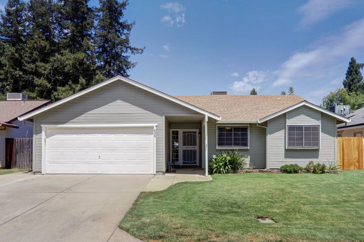 Property Photo: 639 W Marlette Street CA 95640
