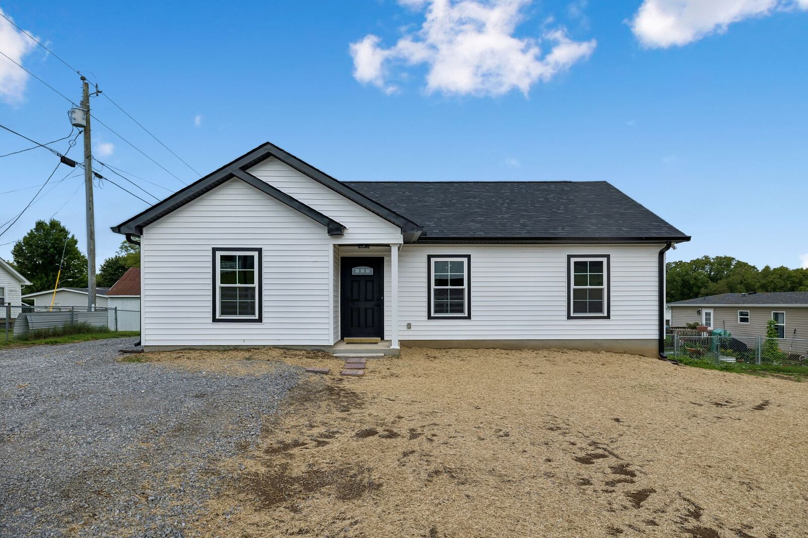 Property Photo:  102 Hills St  TN 37190 