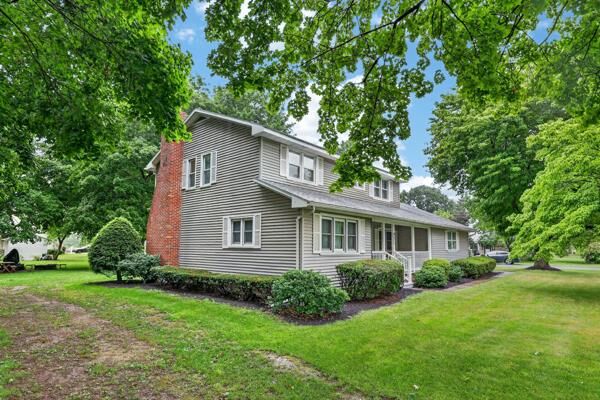 Property Photo:  1079 Pennsylvania Ave  PA 18840 