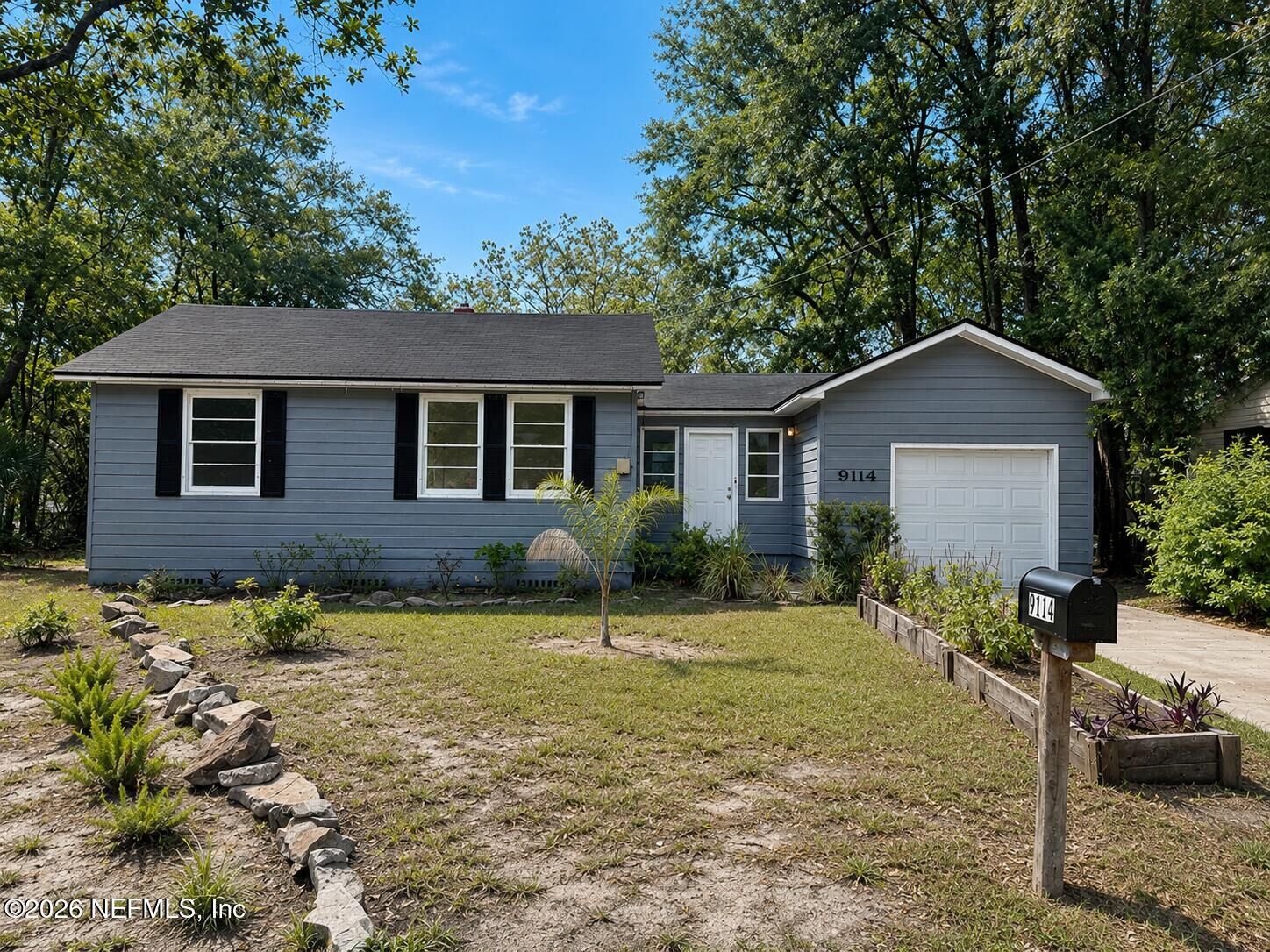 Property Photo: 9114 Harrison Avenue FL 32208