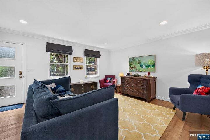 Property Photo: 304 9th Street NJ 07302