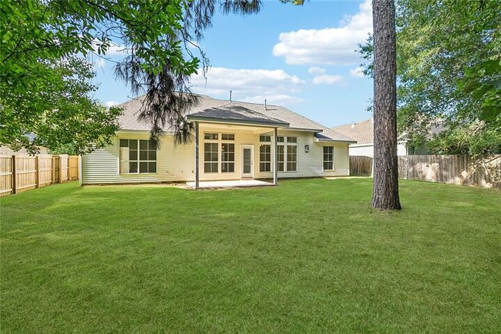 Property Photo: 236 N Highland Oaks Drive LA 70447