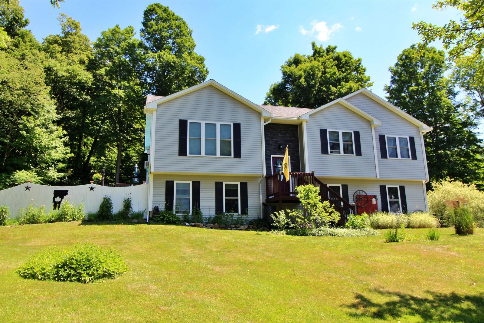 Property Photo:  387 St. Albans Road  VT 05488 