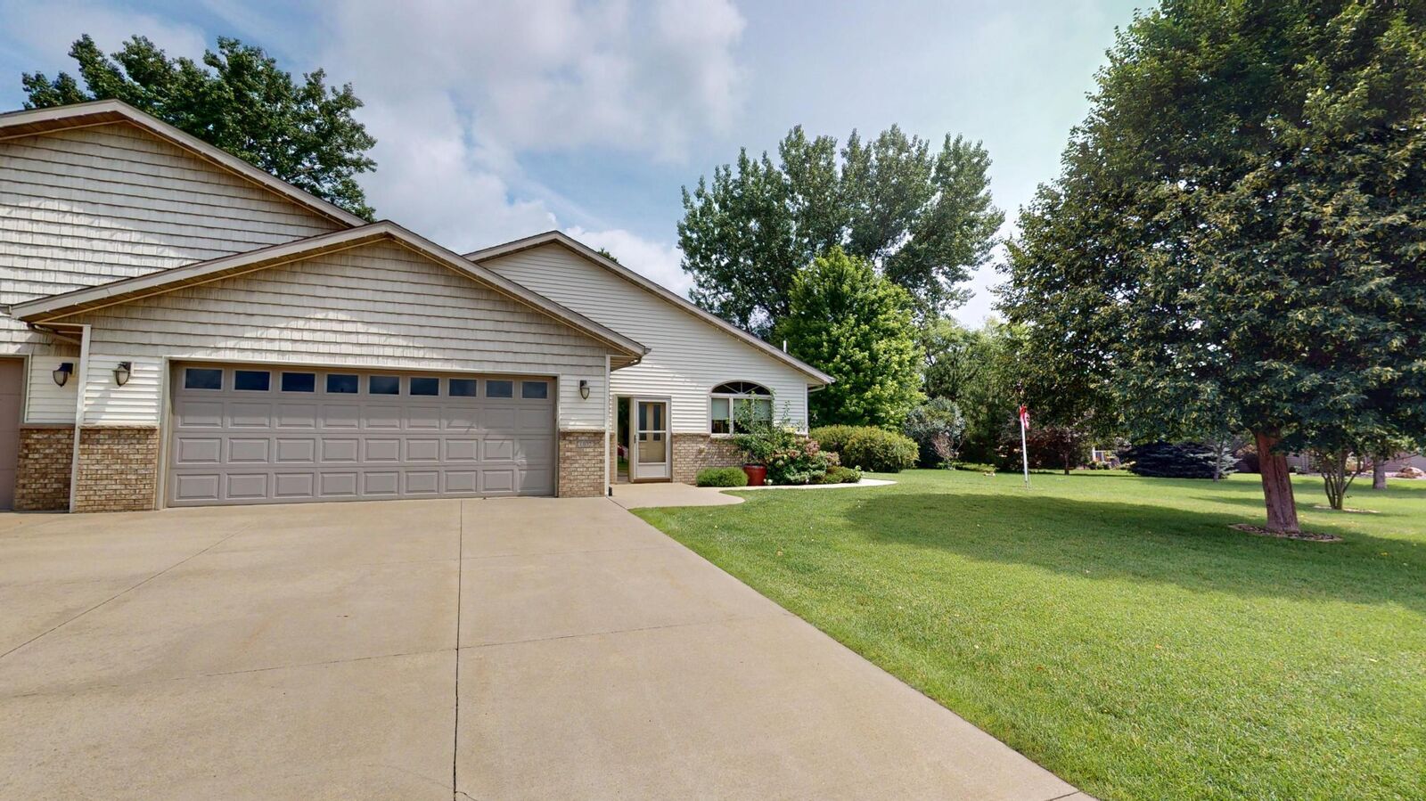 Property Photo: 1802 Crystal Drive MN 56007