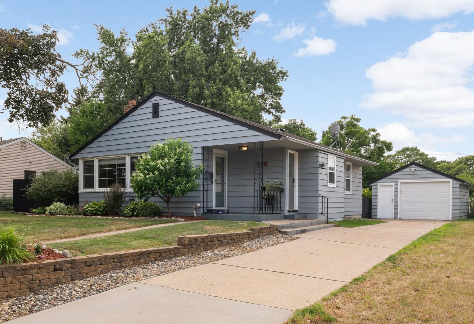 Property Photo: 5932 Penn Avenue S MN 55419