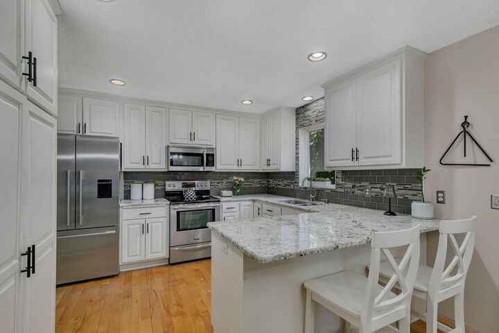 Property Photo: 14000 Parkview Drive MN 55308