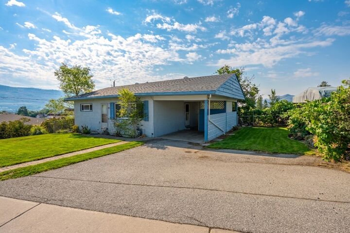 8903 74th Avenue — photo 1