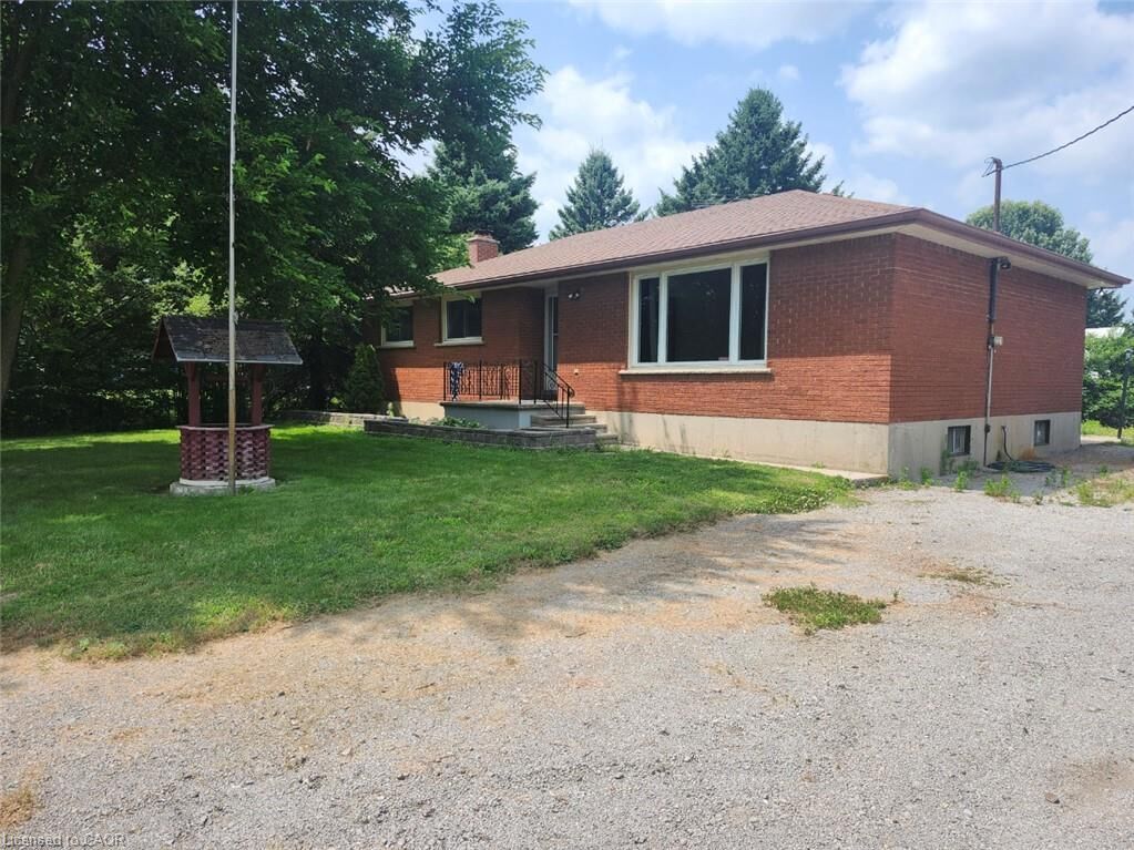 Property Photo: 45 Norfolk County Road 19 E ON N0E 1Z0