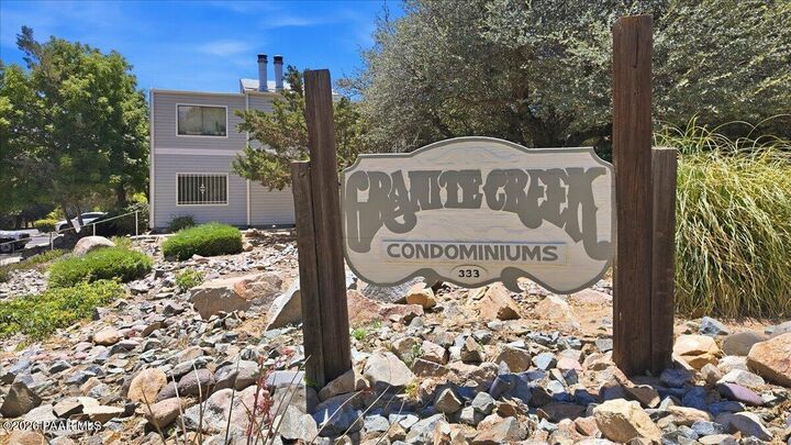 Property Photo: 333 W Leroux Street 6 AZ 86303