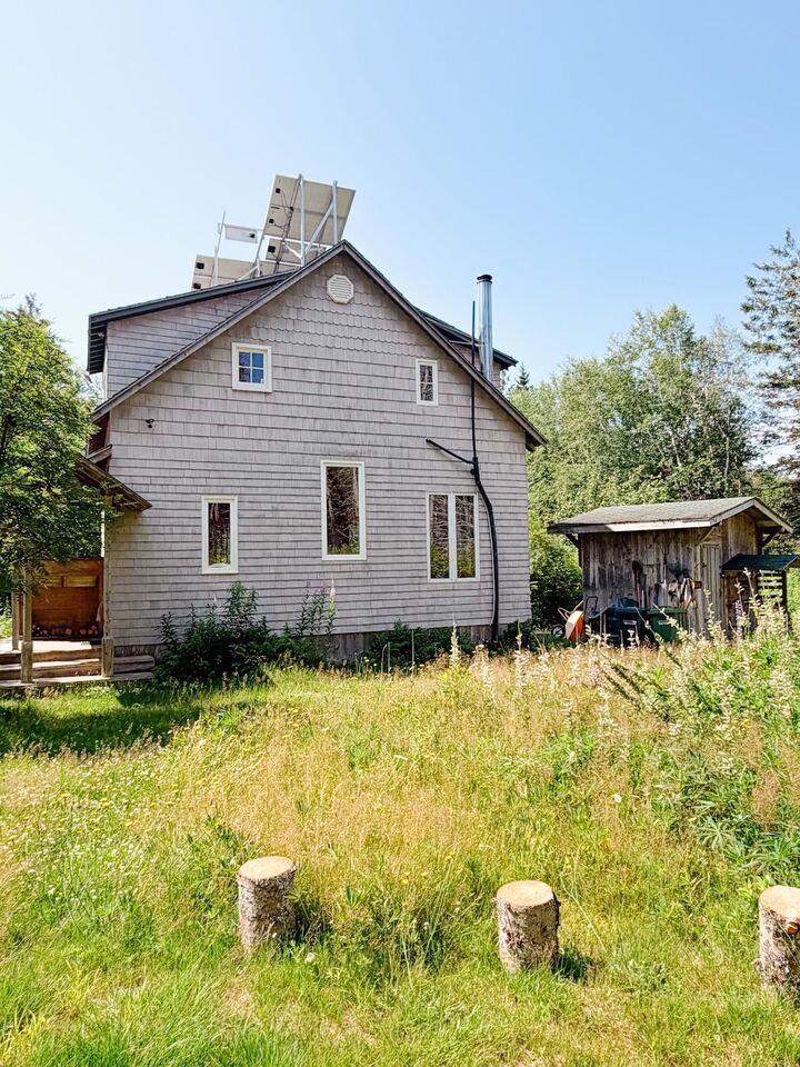 Property Photo: 63 Johnstons Road PE C0A 1L0