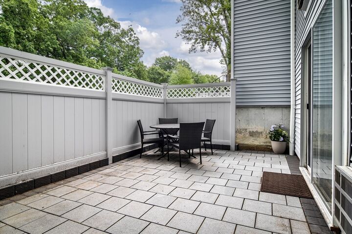Property Photo:  5 Village Rock Lane 15  MA 01752 